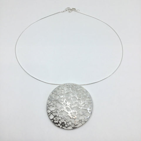 Lace Detail Necklace