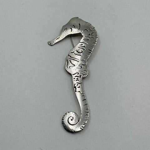 Su Keates Silver Seahorse Brooch